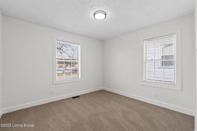 5106 Laughlin Ave, Louisville, KY 40214