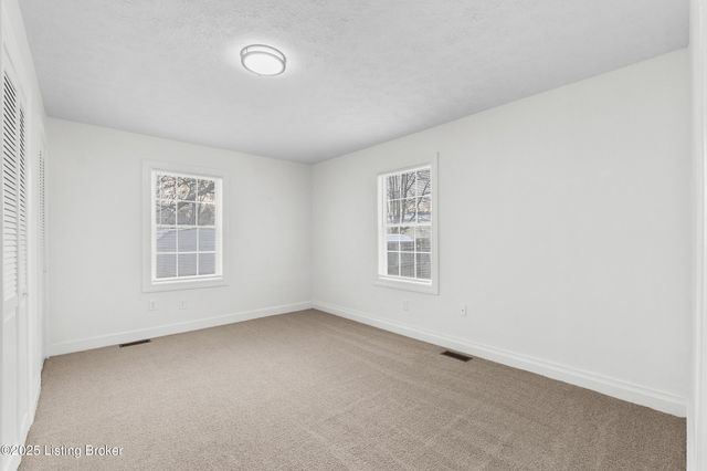 5106 Laughlin Ave, Louisville, KY 40214