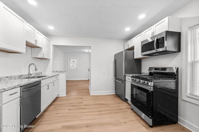 5106 Laughlin Ave, Louisville, KY 40214