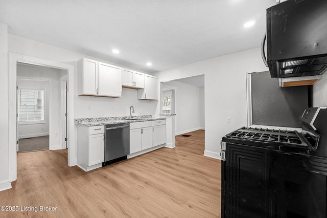 5106 Laughlin Ave, Louisville, KY 40214