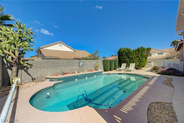 2530 Los Coches Circle, Henderson, NV 89074