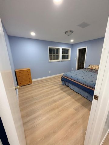 205 Narcissus Street, Lake Jackson, TX 77566