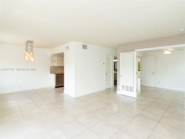 11549 SW 109th Road 27D, Miami, FL 33176