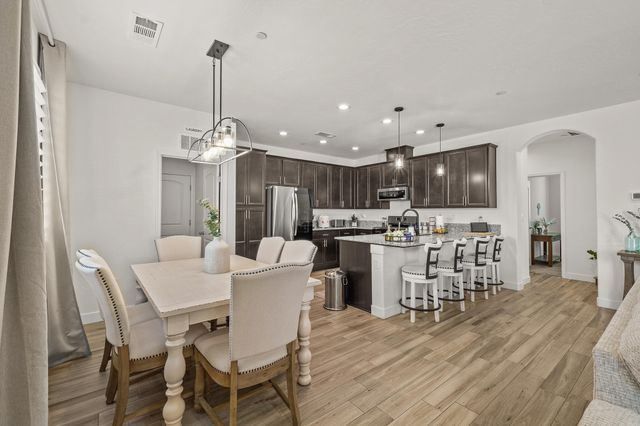 3126 Dorset Street, Tulare, CA 93274