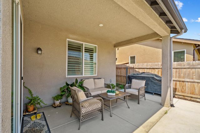3126 Dorset Street, Tulare, CA 93274