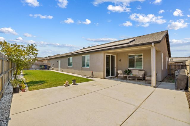 3126 Dorset Street, Tulare, CA 93274