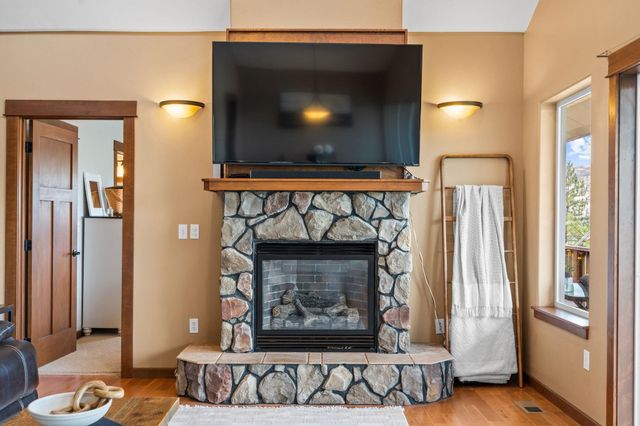21413 W South Bank Rd, Nine Mile Falls, WA 99026