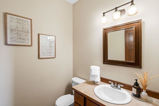 21413 W South Bank Rd, Nine Mile Falls, WA 99026