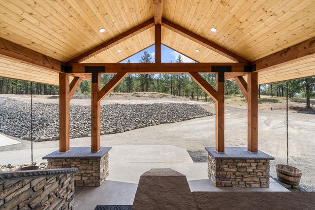 21413 W South Bank Rd, Nine Mile Falls, WA 99026