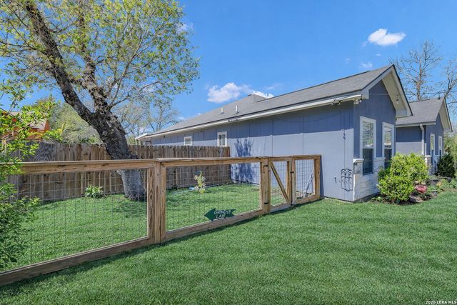 23007 Dream, Elmendorf, TX 78112