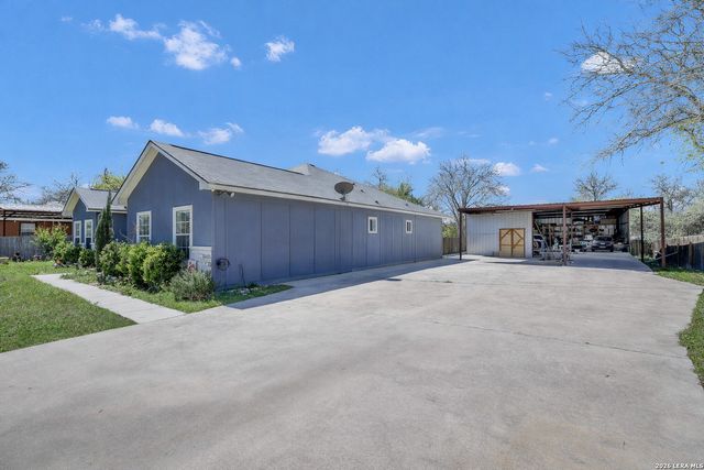 23007 Dream, Elmendorf, TX 78112