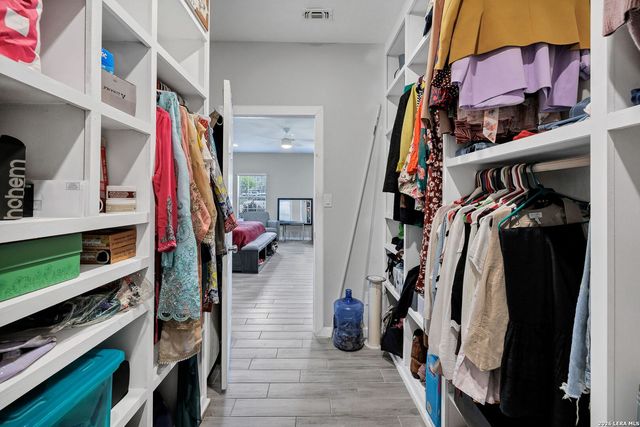 23007 Dream, Elmendorf, TX 78112