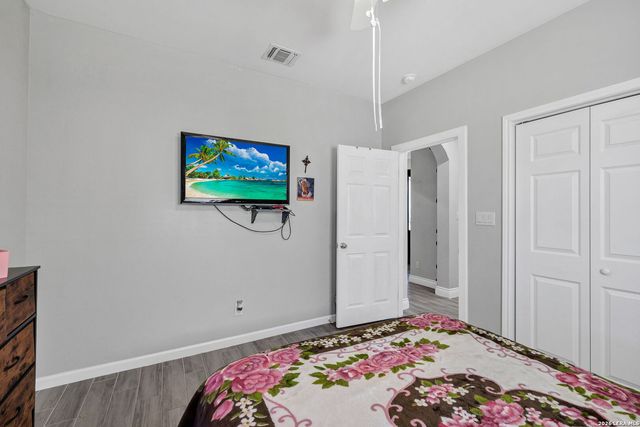 23007 Dream, Elmendorf, TX 78112