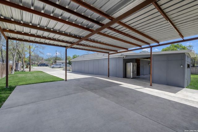 23007 Dream, Elmendorf, TX 78112