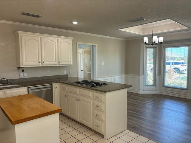 3 N Rim Road, Ransom Canyon, TX 79366