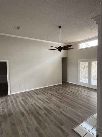 3 N Rim Road, Ransom Canyon, TX 79366