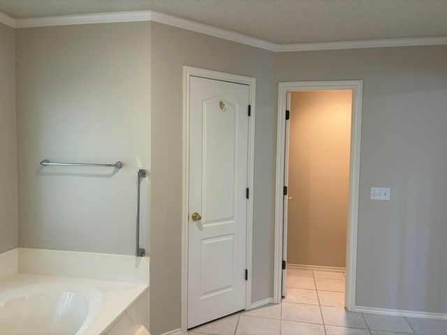 3 N Rim Road, Ransom Canyon, TX 79366