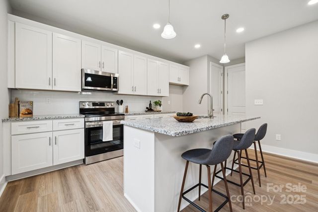 384 Speedway Place, Concord, NC 28027