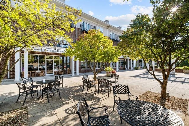 384 Speedway Place, Concord, NC 28027