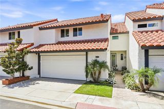 1409 Arch Lane, Huntington Beach, CA 92648