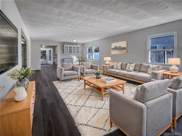 11 Frost Valley Drive, East Patchogue, NY 11772