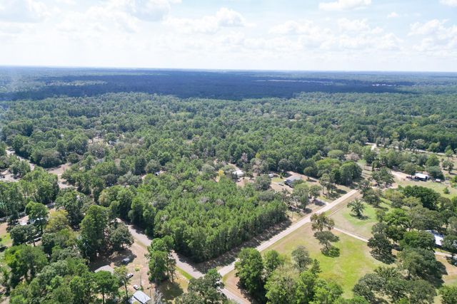 7 Pine Trail, Magnolia, TX 77355
