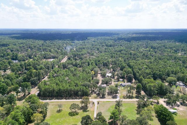 7 Pine Trail, Magnolia, TX 77355