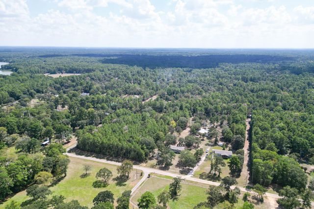 7 Pine Trail, Magnolia, TX 77355