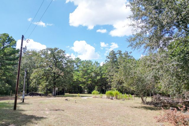 7 Pine Trail, Magnolia, TX 77355