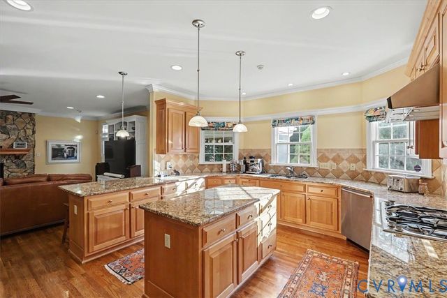 11713 Olde Covington Way, Glen Allen, VA 23059