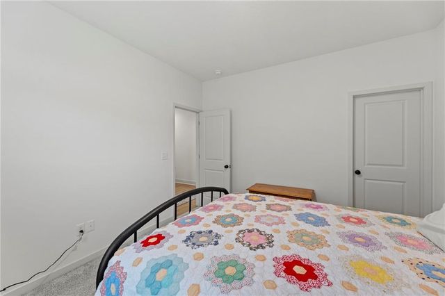 1128 S 12th Terrace, Louisburg, KS 66053