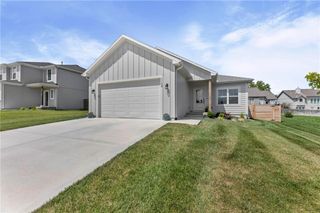 1128 S 12th Terrace, Louisburg, KS 66053