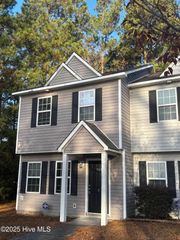 300 Burley Drive 8, Hubert, NC 28539