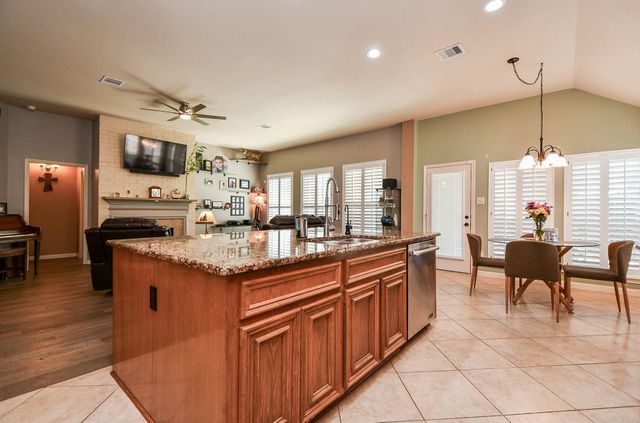 5324 Troutline Lane, Rosenberg, TX 77471