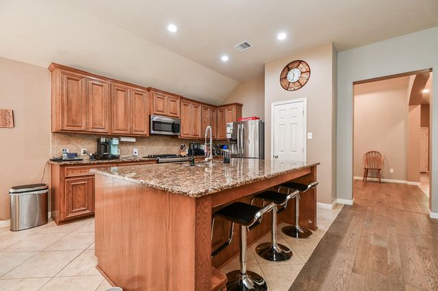 5324 Troutline Lane, Rosenberg, TX 77471