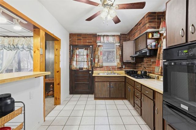 238 Provost Rd, Overbrook, PA 15227