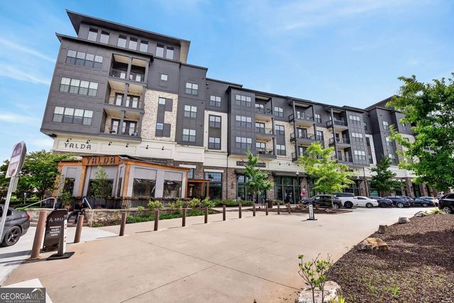 6589 Beacon Drive, Sandy Springs, GA 30328