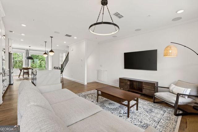 6589 Beacon Drive, Sandy Springs, GA 30328