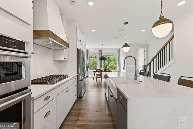 6589 Beacon Drive, Sandy Springs, GA 30328