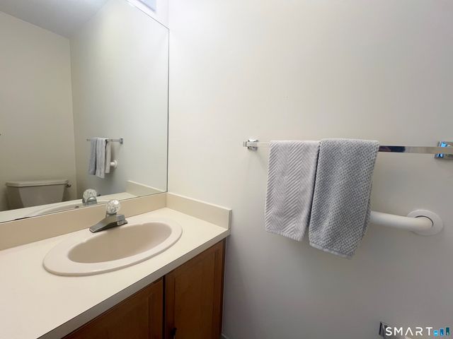 78 Rockledge Loop 78, Torrington, CT 06790