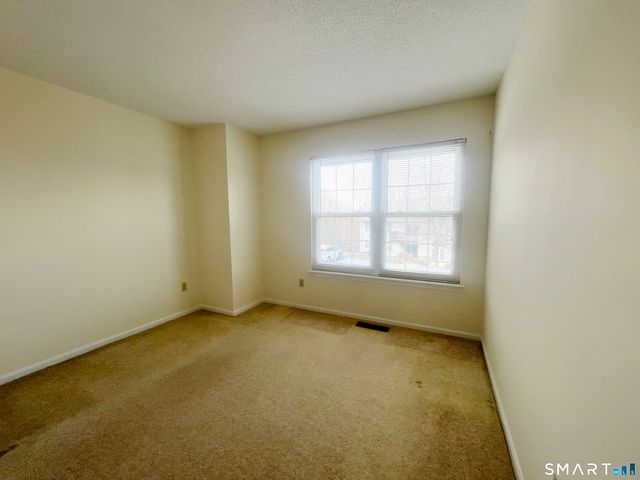 78 Rockledge Loop 78, Torrington, CT 06790