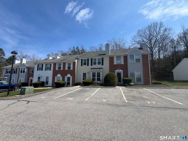 78 Rockledge Loop 78, Torrington, CT 06790
