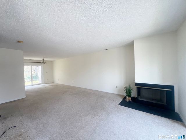 78 Rockledge Loop 78, Torrington, CT 06790