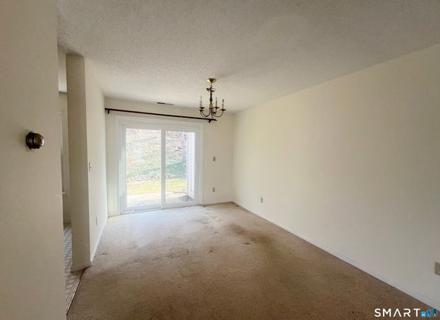 78 Rockledge Loop 78, Torrington, CT 06790