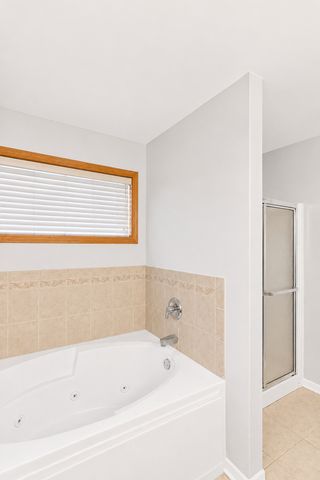 246 Red Hawk Road, Hampshire, IL 60140