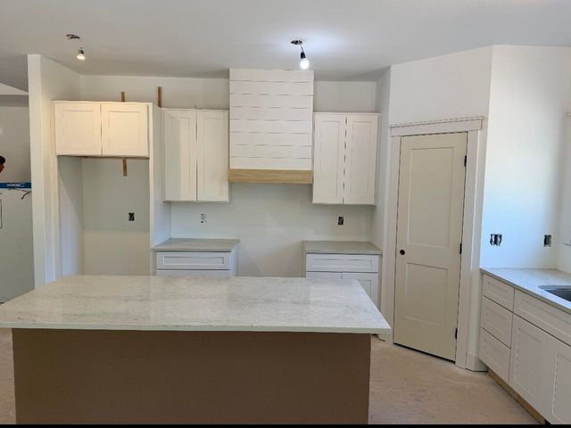 6226 English Avenue, Comstock Park, MI 49321