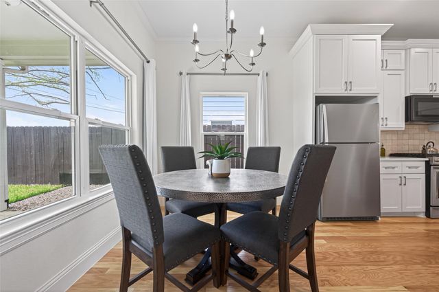 2207 Silverbonnet Street, Houston, TX 77055