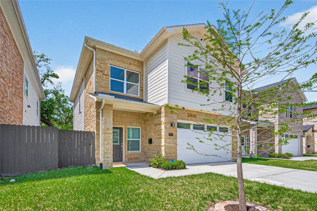 2207 Silverbonnet Street, Houston, TX 77055