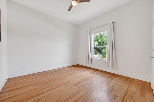 2207 Silverbonnet Street, Houston, TX 77055