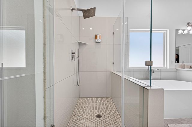 2207 Silverbonnet Street, Houston, TX 77055